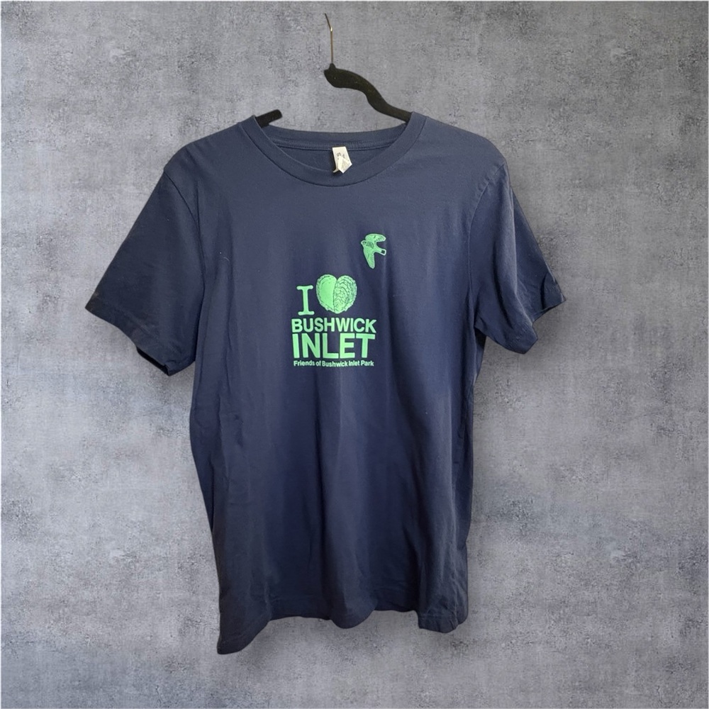 I Love Bushwick Inlet Navy  T-Shirt Graphic Tee Women’s Medium (Brooklyn)
